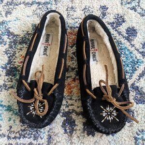 Minnetonka Black and Brown Moccasins with Beaded Design